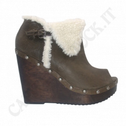 Buy Miss Roberta - Brown Woman Boot With Ornamental Fur - Handmade Production at only €14.00 on Capitanstock