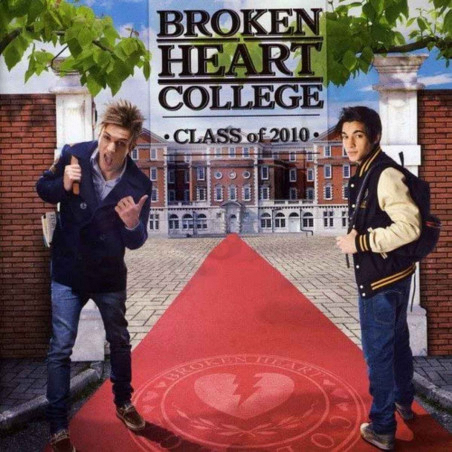 Acquista Broken Heart College - Class of 2010 a soli 3,90 € su Capitanstock  Acquista Broken Heart College - Class of 2010 a soli 3,90 € su Capitanstock